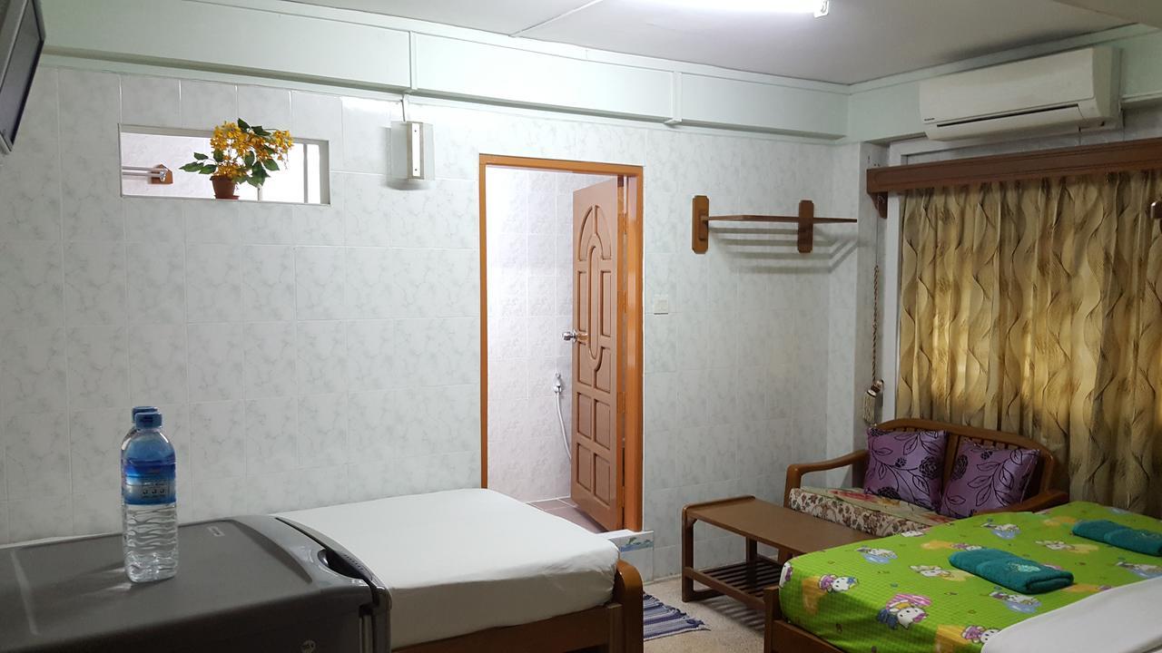 יאנגון Chan Myae Guesthouse מראה חיצוני תמונה