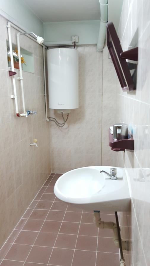 יאנגון Chan Myae Guesthouse מראה חיצוני תמונה