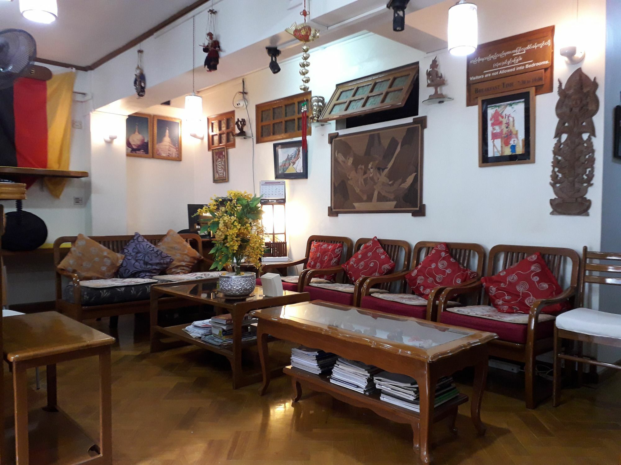 יאנגון Chan Myae Guesthouse מראה חיצוני תמונה